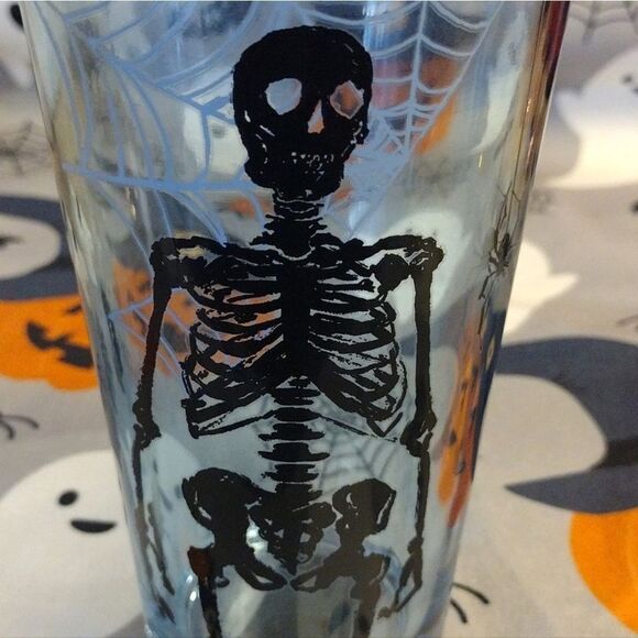 Halloween Town Spooky Prints 6"h Colored Glass Tumblers Set of 3 NWT - Picture 4 of 15